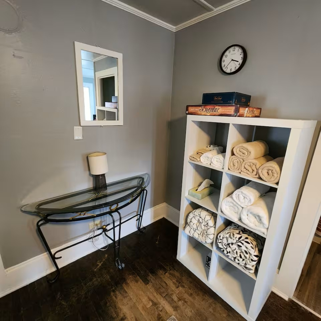 Downtown Johnson Apartment - Close to Copley, Vermont State University - Photo 3