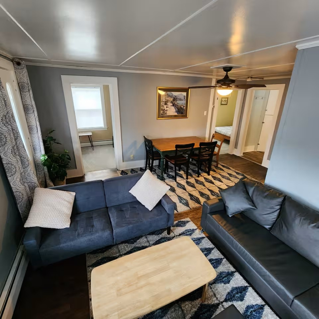 Downtown Johnson Apartment - Close to Copley, Vermont State University - Photo 8
