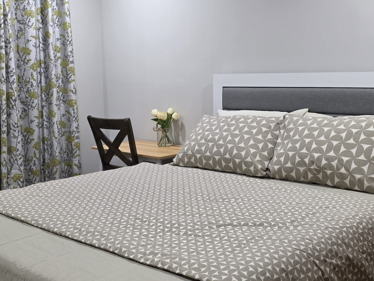 Comfortable, Modern 2BR Bronx,NYC Stay with Fast WiFi & Easy City Access - Photo 9