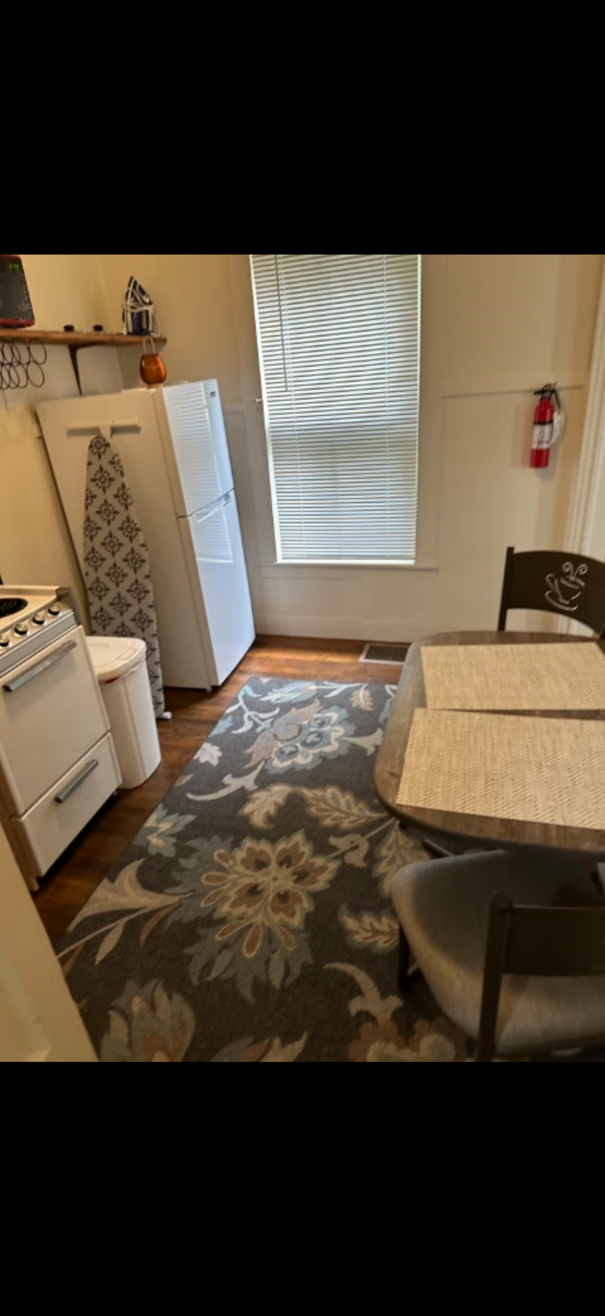 Quiet Fully Furnished Retreat- 5 mins from Rutland Regional - Photo 5