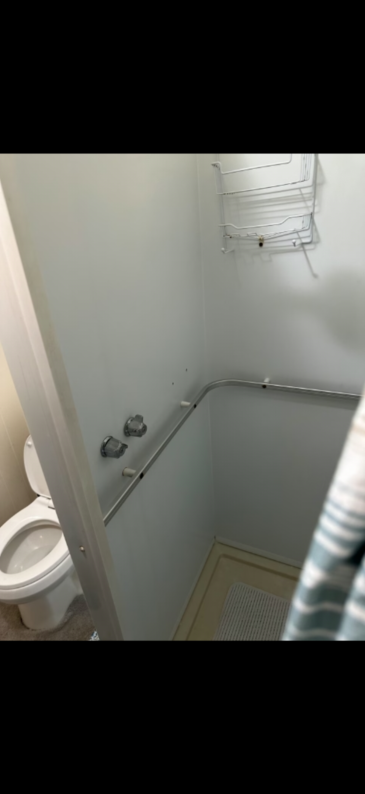 Quiet Fully Furnished Retreat- 5 mins from Rutland Regional - Photo 6