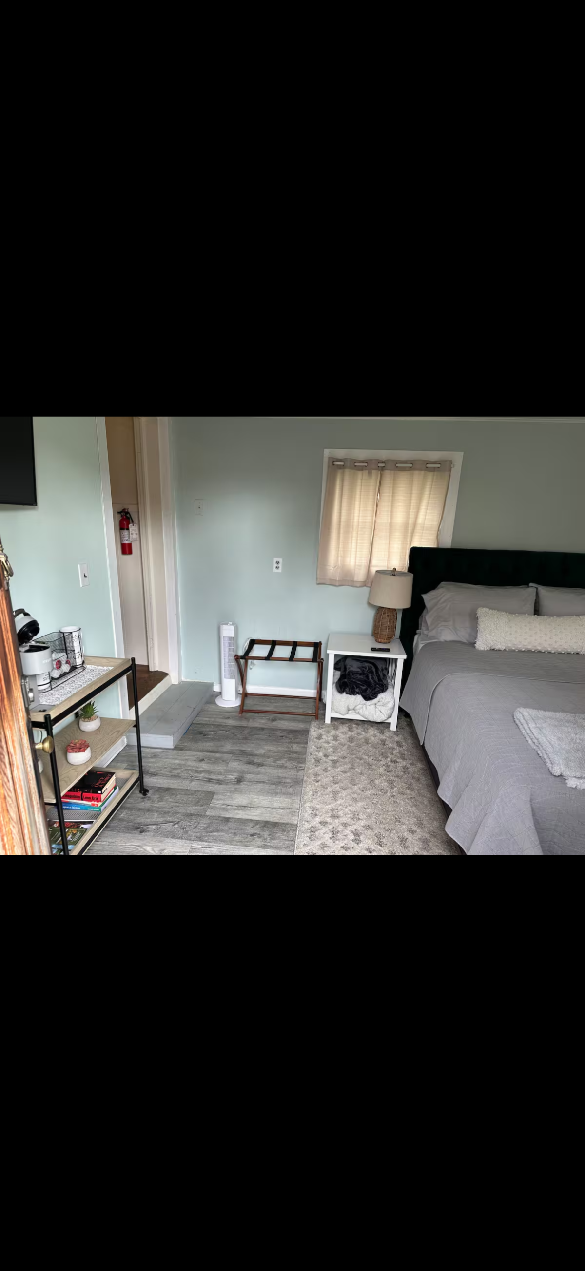 Quiet Fully Furnished Retreat- 5 mins from Rutland Regional - Photo 2