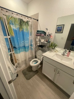 Private Room - Private Bath with Swimming Pool and Hot Tub - Photo 9