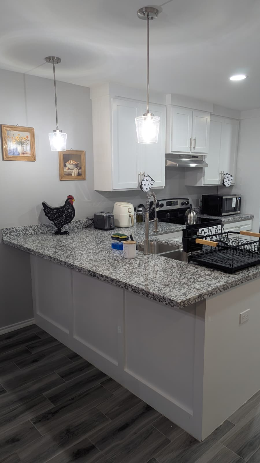 Home away from home - Photo 1