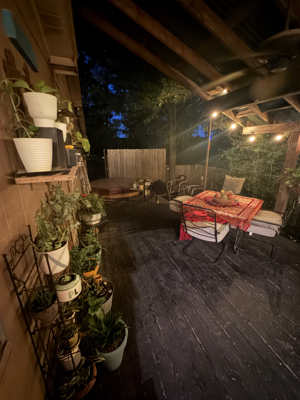 2 bedroom lodge with courtyard and hot tub - Photo 1