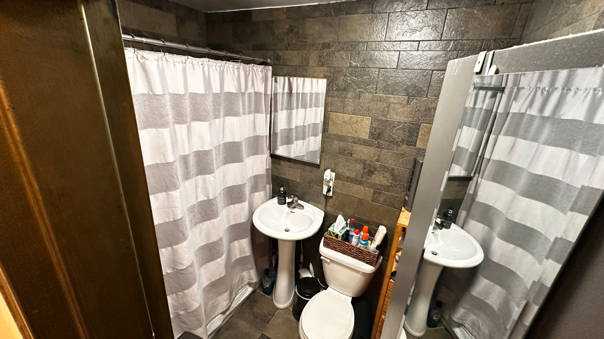 Furnished Studio Inquire Fall-Winter Deal!! - Photo 8