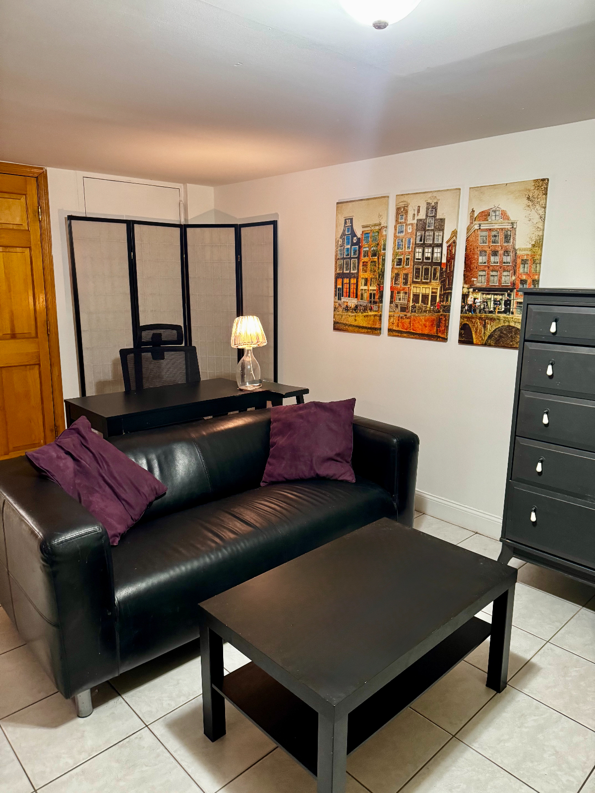 Spacious Private Suite in Beautiful UWS Brownstone (West 70s) - Photo 8