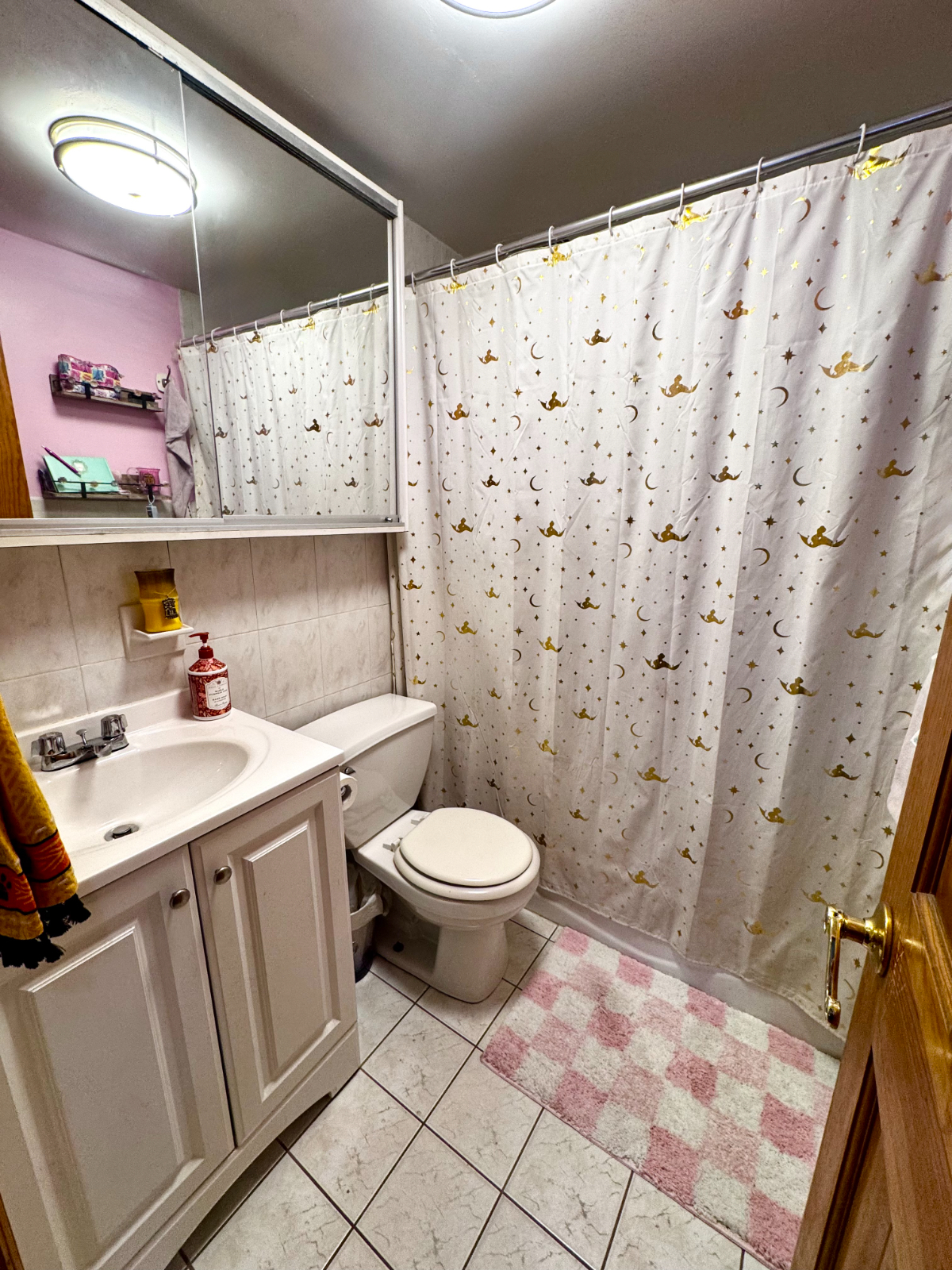 Spacious Private Suite in Beautiful UWS Brownstone (West 70s) - Photo 12