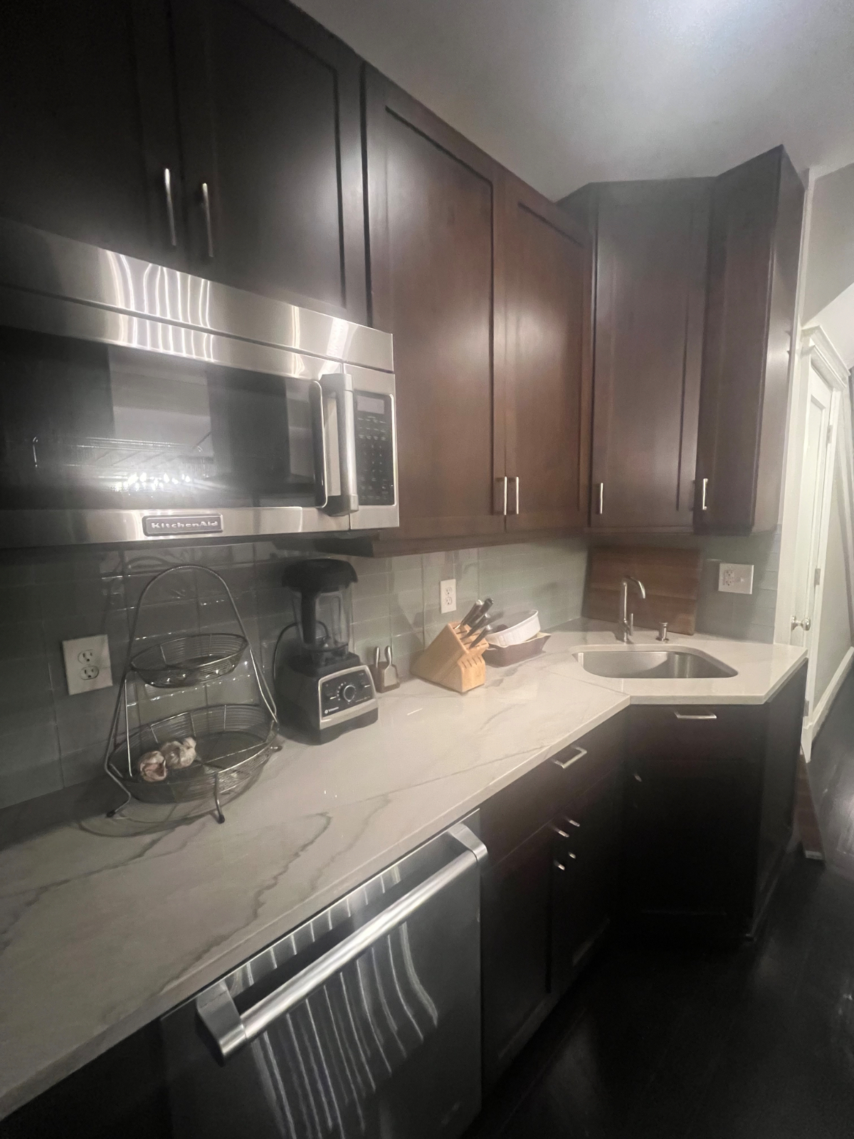 Stunning 2 BR/1.5 BA Main-Level Townhome in Brightwood Near the Park at Walter Reed - Photo 4