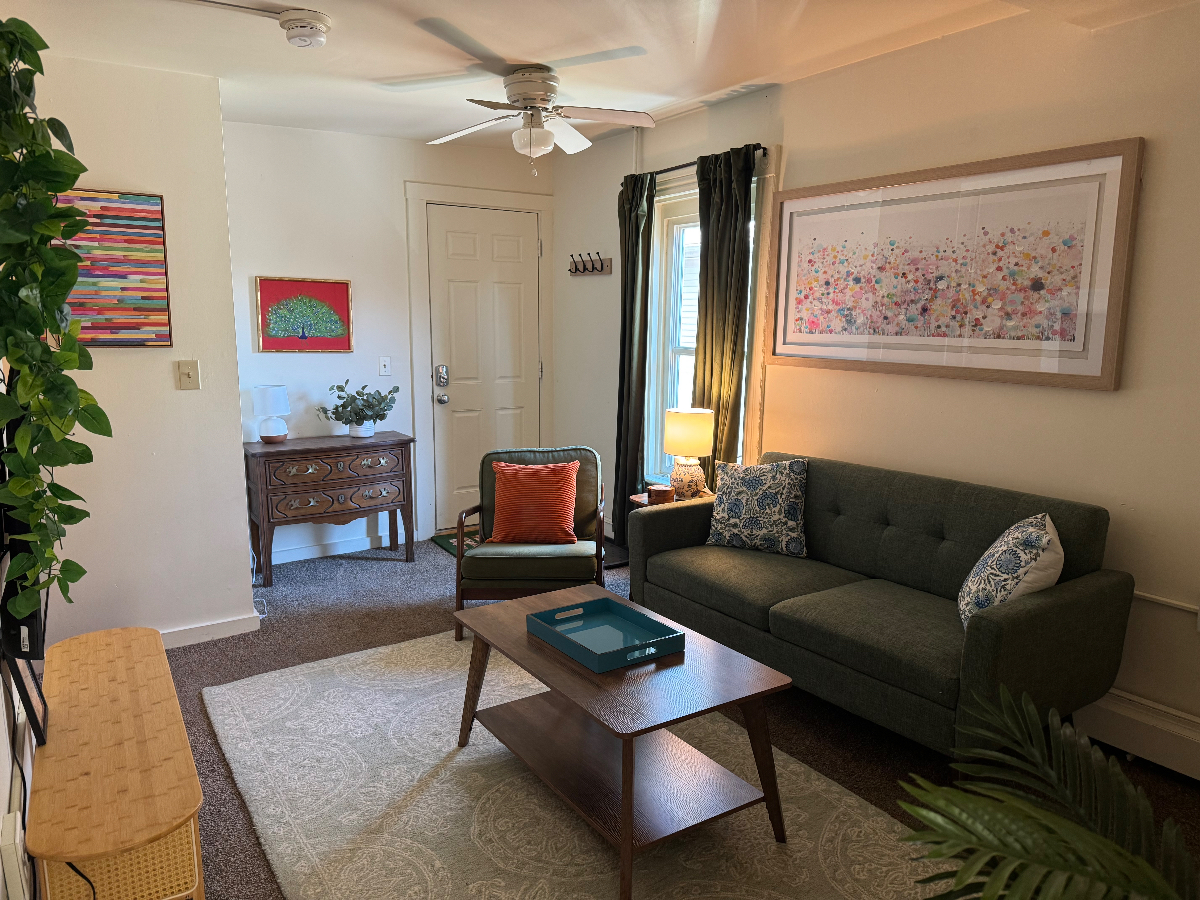 Burlington Bliss Studio - Photo 2