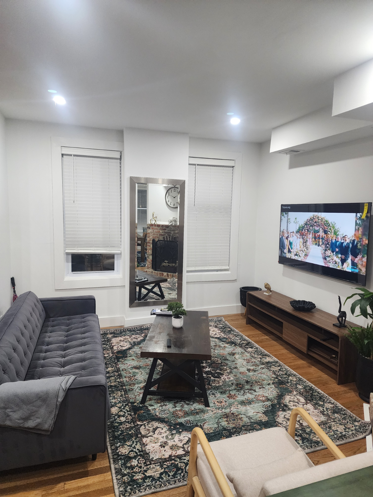Furnished Home in Washington - Photo 5