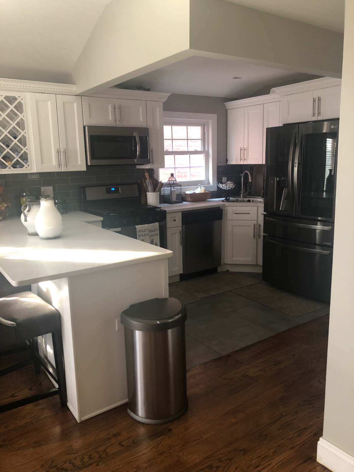 Clean Quiet Fully Furnished stay for traveling... - Photo 2