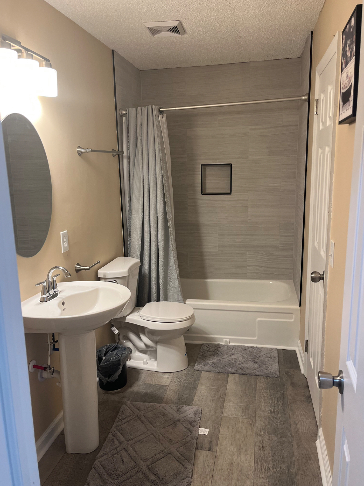 Newly renovated SFH, perfect for traveling professionals and or Students - Photo 7