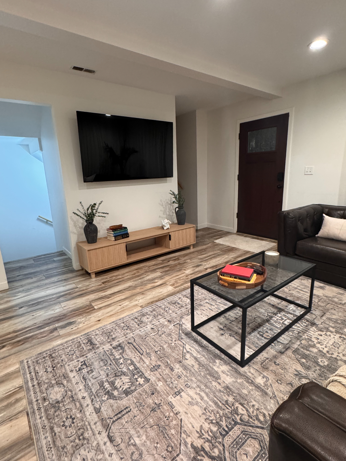 Designer 3BR Retreat I Fully Furnished, Modern & Move-In Ready - Photo 4