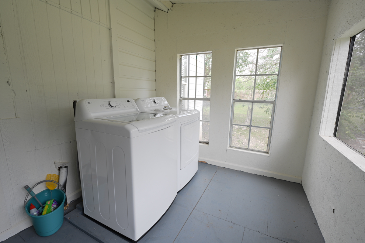 Stylish Bouldin Creek Bungalow ,WFH and Adventure - Photo 11