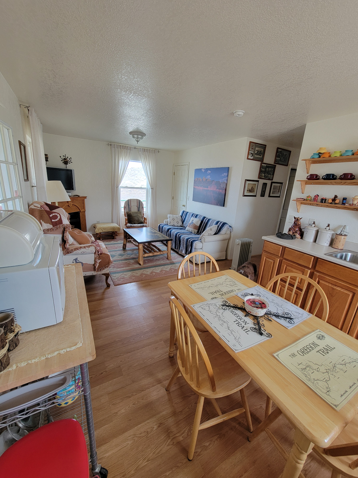 Peaceful Rural Retreat With Scenic Views And Spacious Fenced Yard - Photo 4