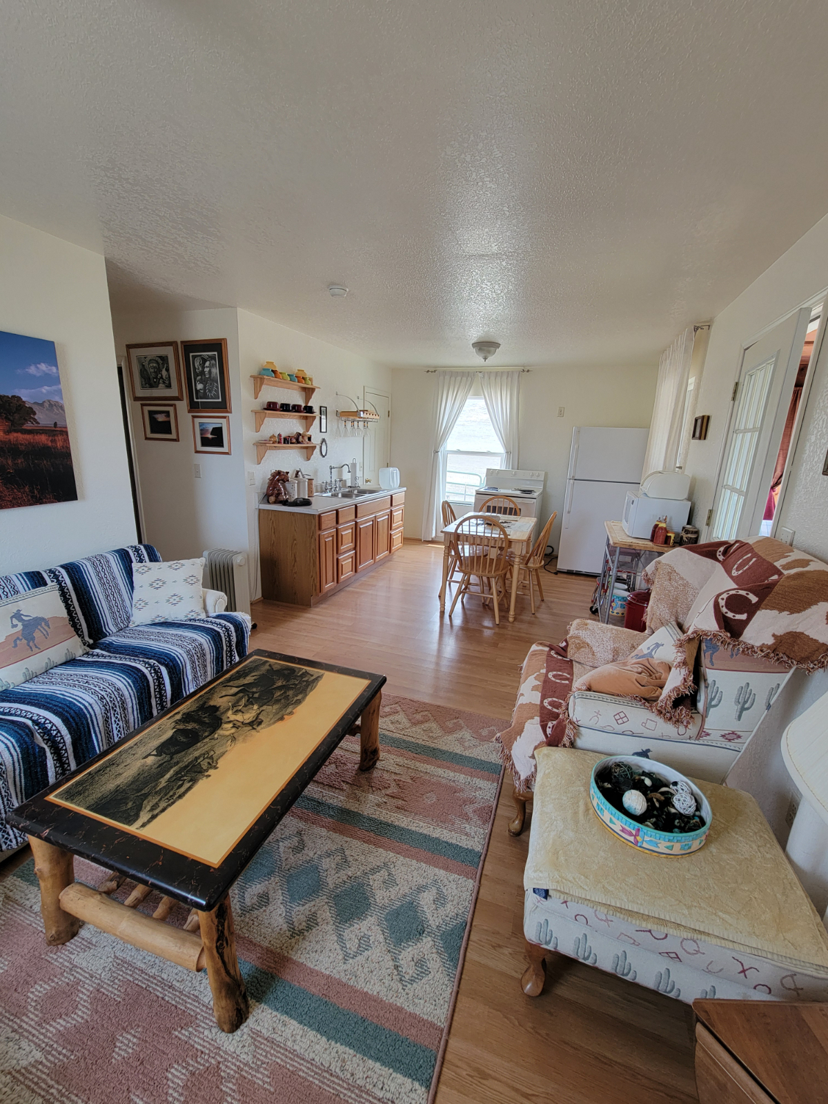 Peaceful Rural Retreat With Scenic Views And Spacious Fenced Yard - Photo 5