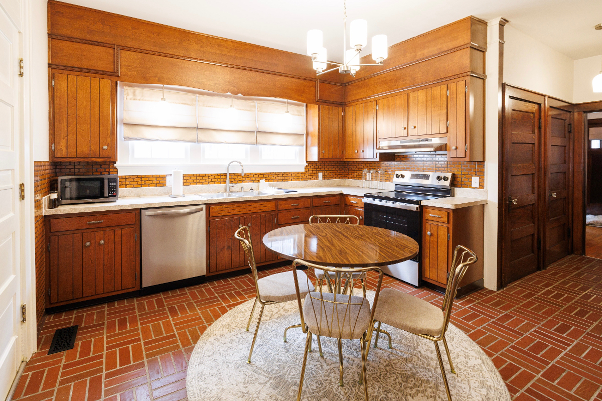Charming Fully Furnished Home Near Capitol & Area Hospitals I 3-Bedroom with Office I All Utilities  - Photo 8