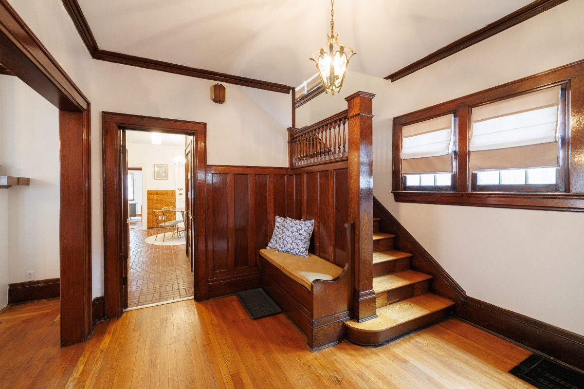 Charming Fully Furnished Home Near Capitol & Area Hospitals I 3-Bedroom with Office I All Utilities  - Photo 4