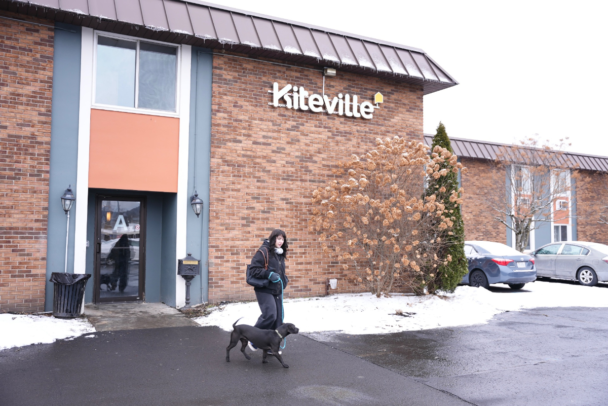 Kiteville Owego - Comfortable Studio Apartments with Flexible Living - Photo 4