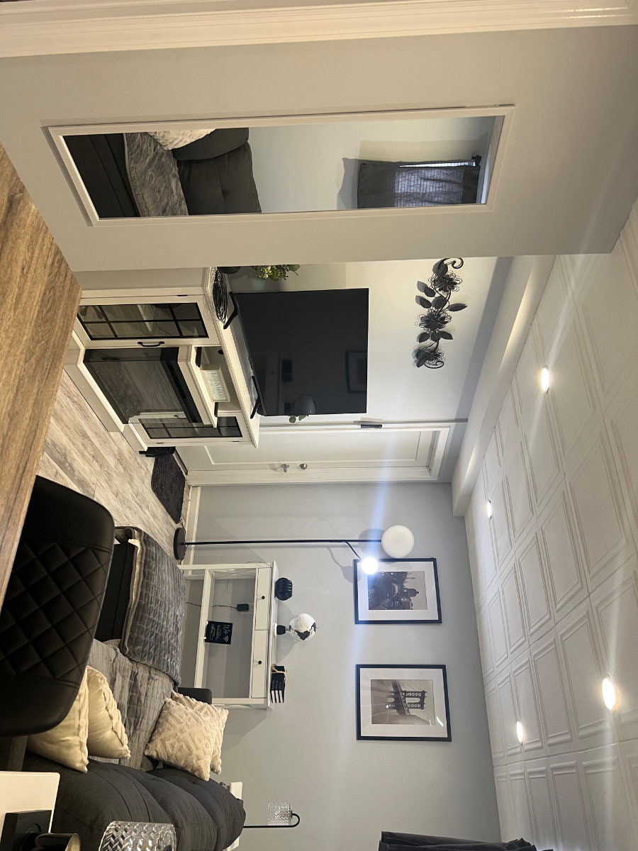 Modern 1BR, recently renovated, near Mall and Nature - Photo 1