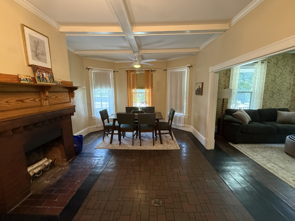 Updated 1BDRM Apartment in Victorian House in quiet Hill Section of St. Albans VT. - Photo 11