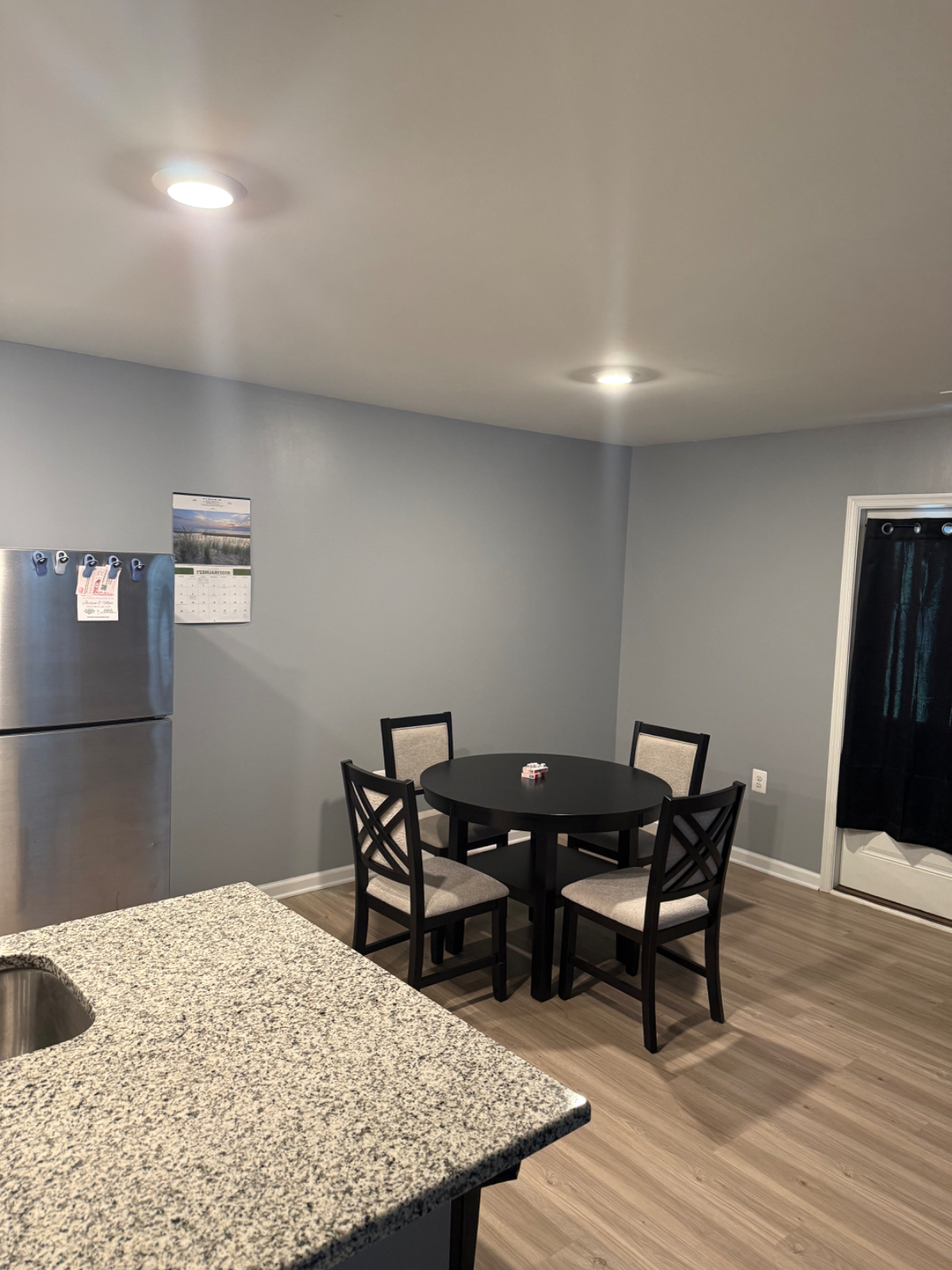 Single bedroom and private bathroom - Photo 12