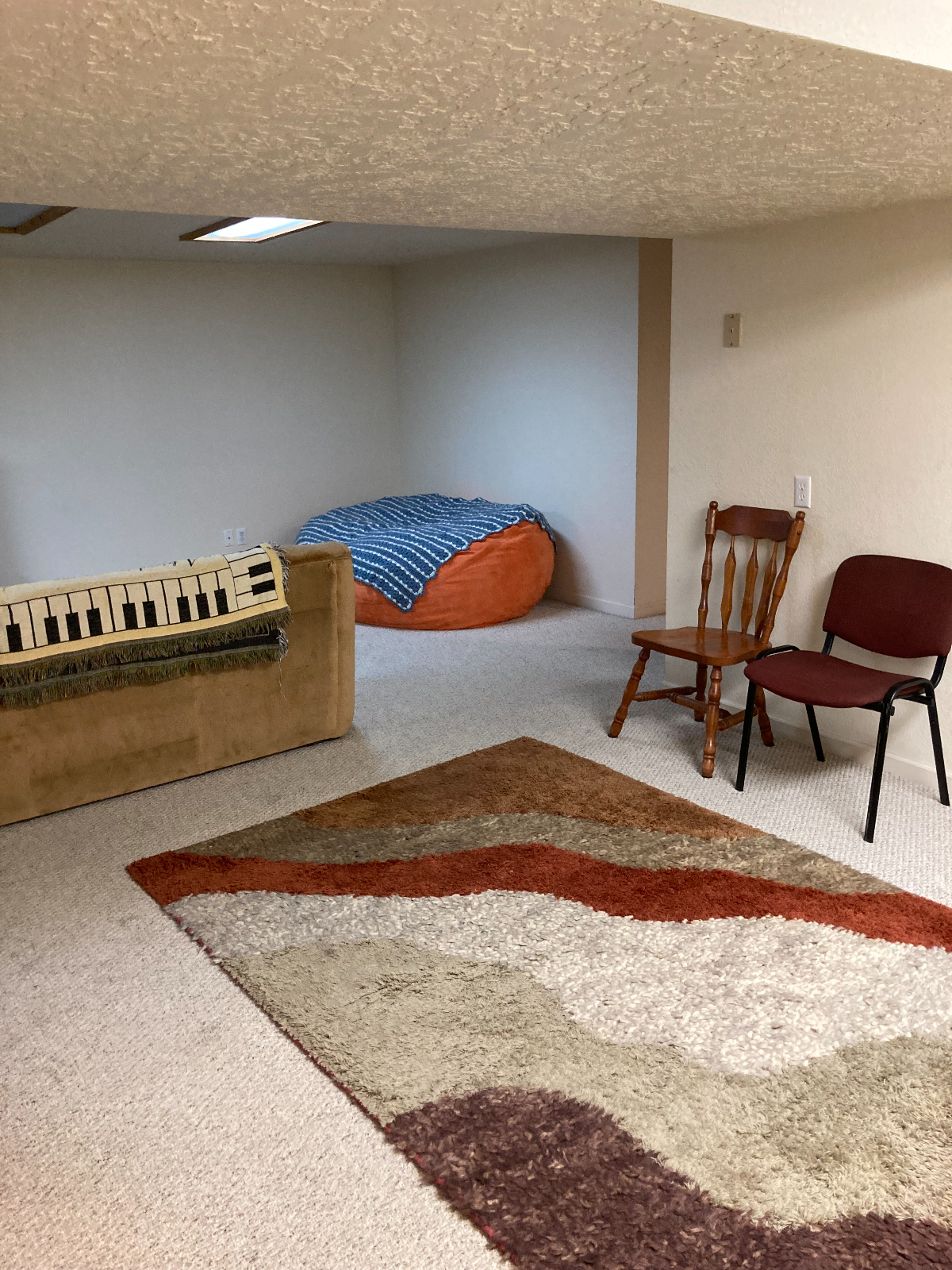 Downstairs Space for Rent - Photo 7