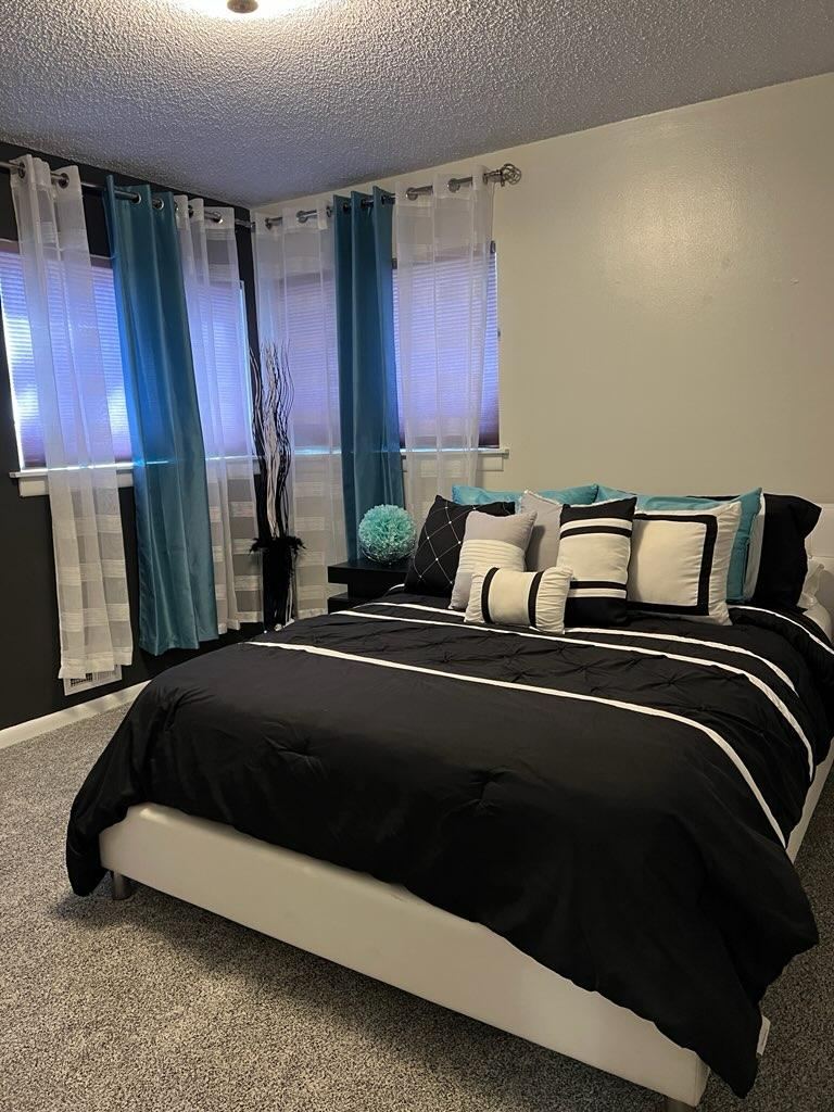 Comfortable 3-bedroom home with bright interiors and everyday convenience - Photo 11