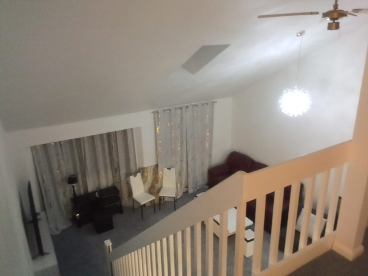 Luxury, Albany-center elite apartment, Governor Mansion area - Photo 9