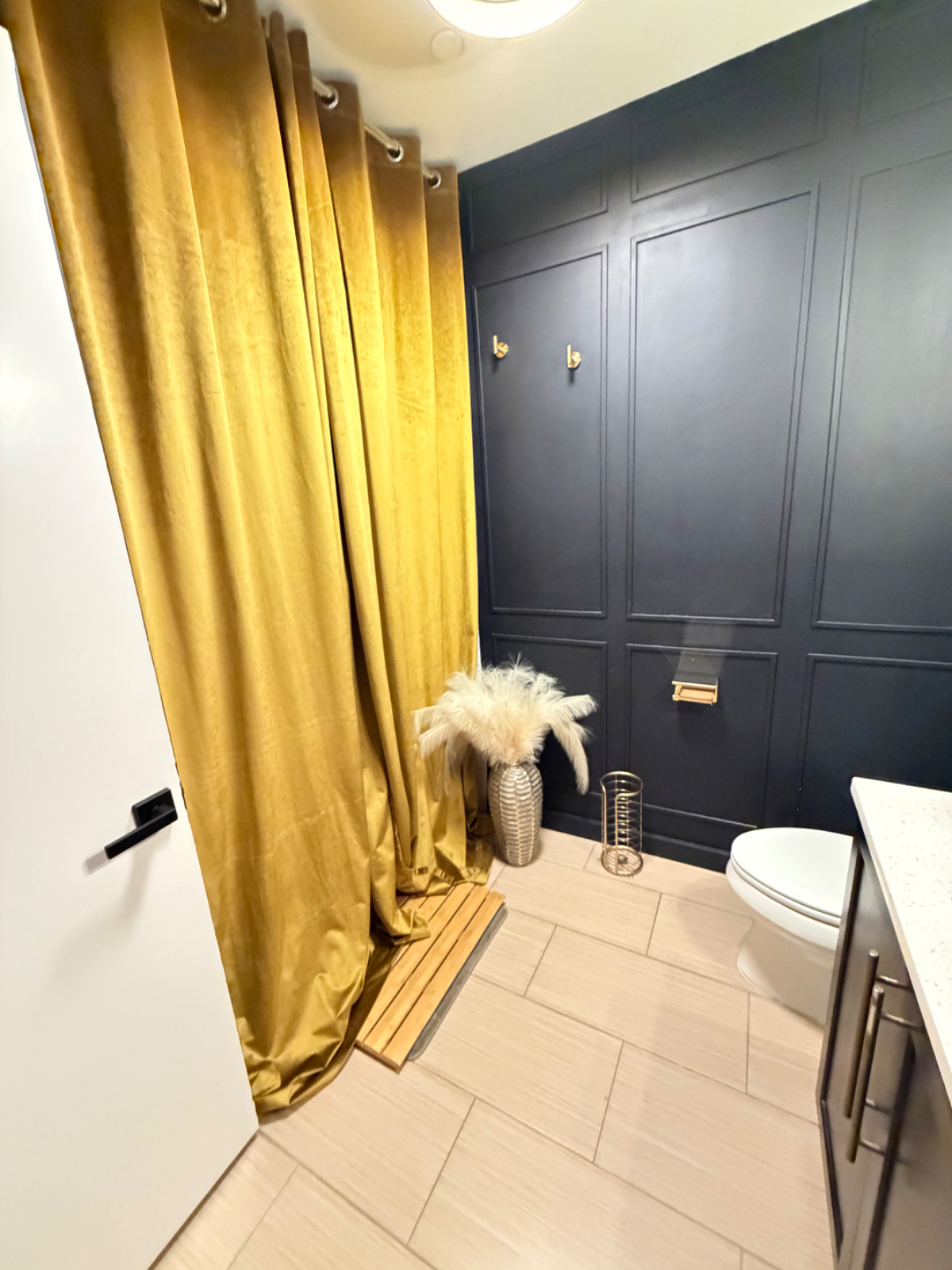 Upscale Furnished Primary Suite Private En-Suite  Capitol Hill East - Photo 11