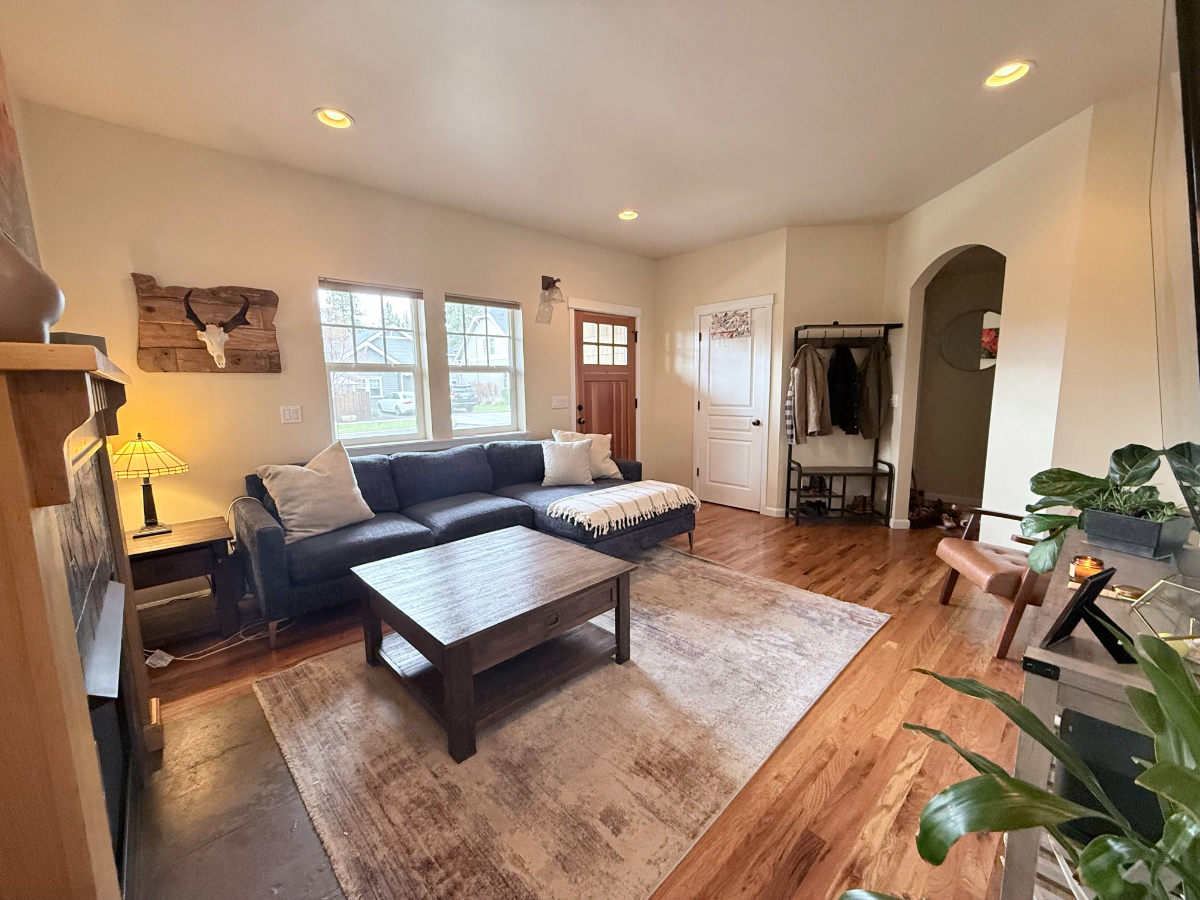 Private Room for Rent, Discovery Park, Northwest Crossing (Bend, OR) - Photo 3