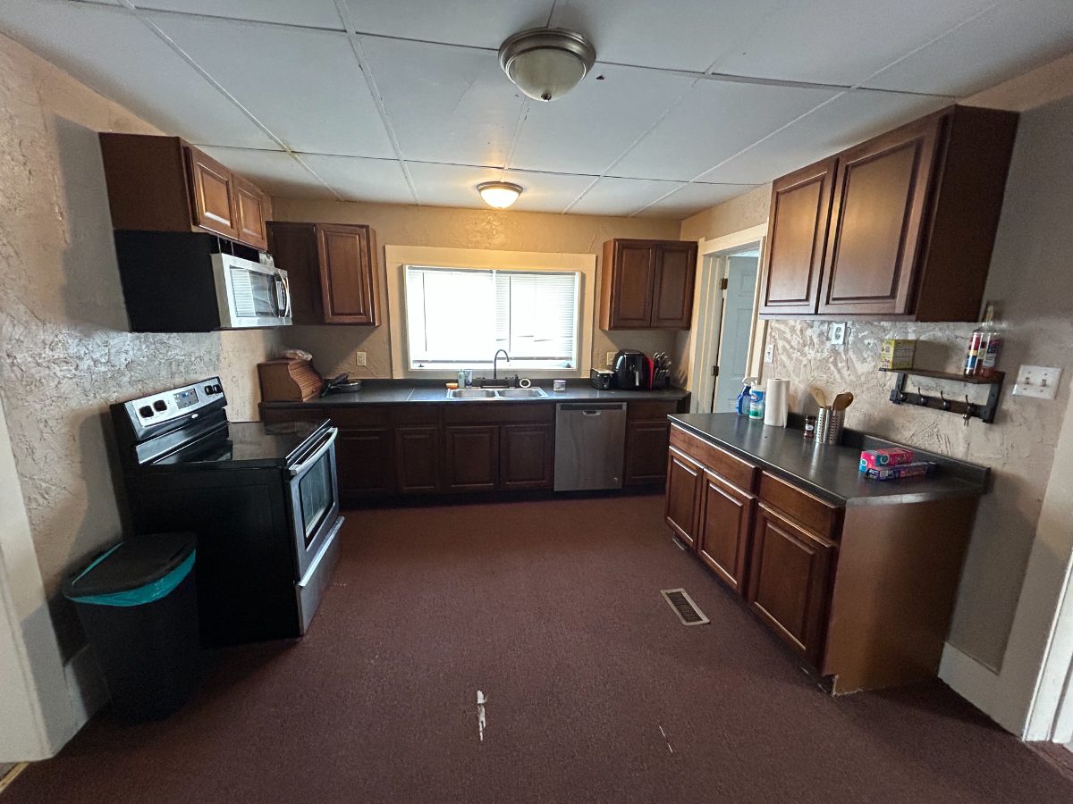 Entire House in Lusk, WY - Photo 5