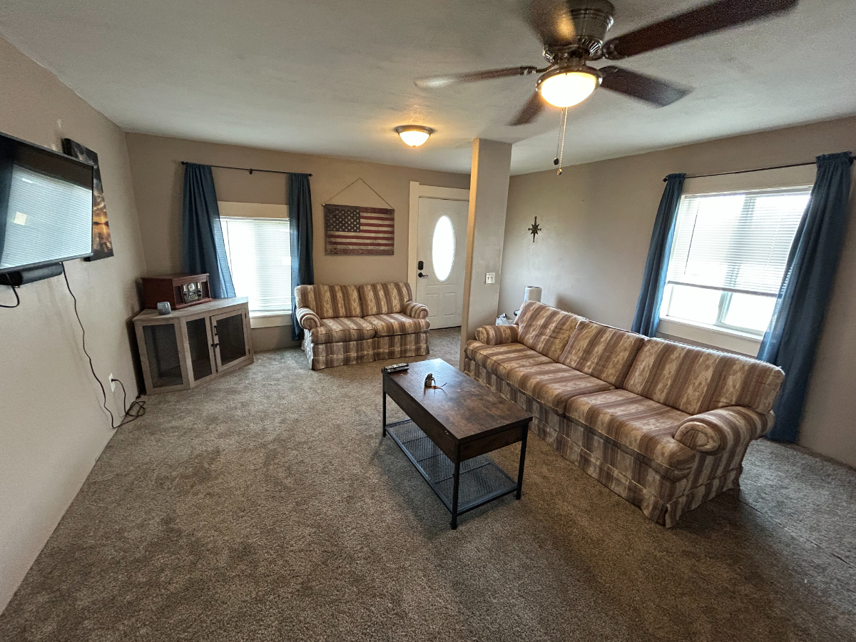 Entire House in Lusk, WY - Photo 12