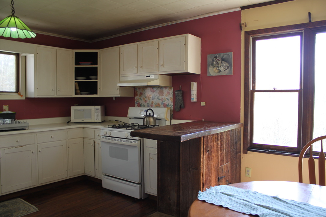Mountain View Cottage in Fletcher VT - Photo 5