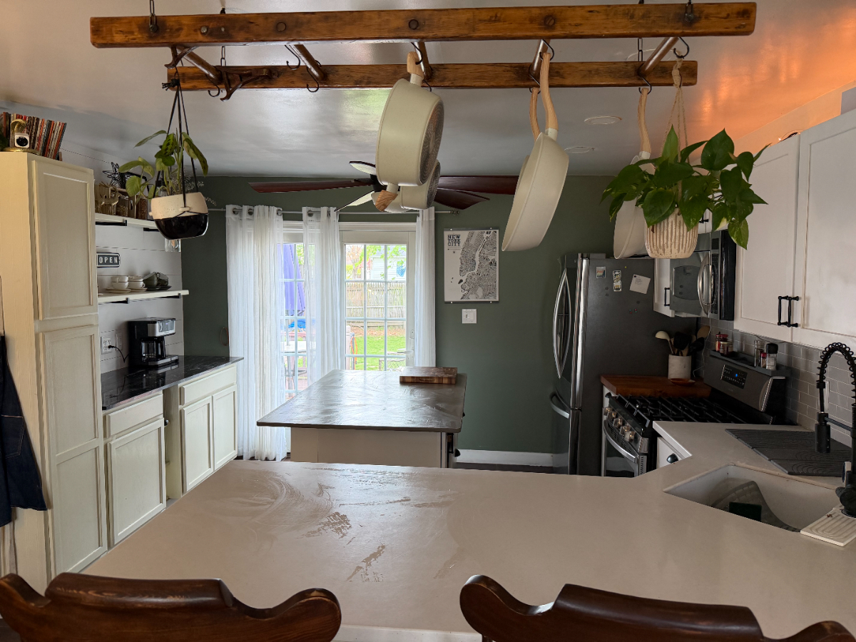 Newly updated 2bd home located in quiet neighborhood - Photo 9