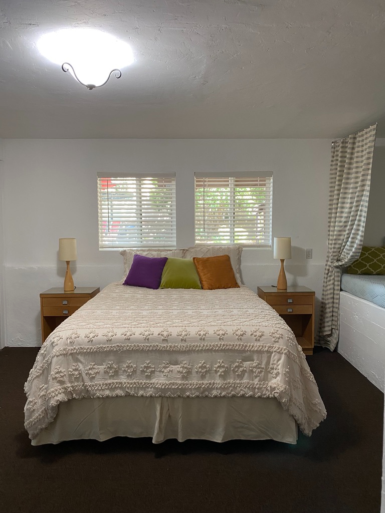 Quiet Canyon Hideaway in South Park San Diego - Photo 5