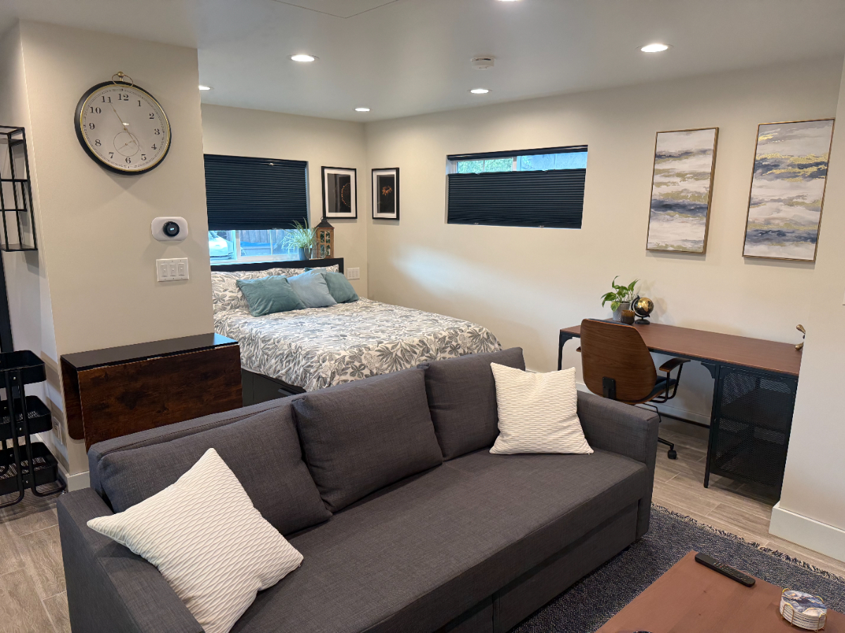 Modern Brand New Private Studio (Utilities Included) - Photo 5