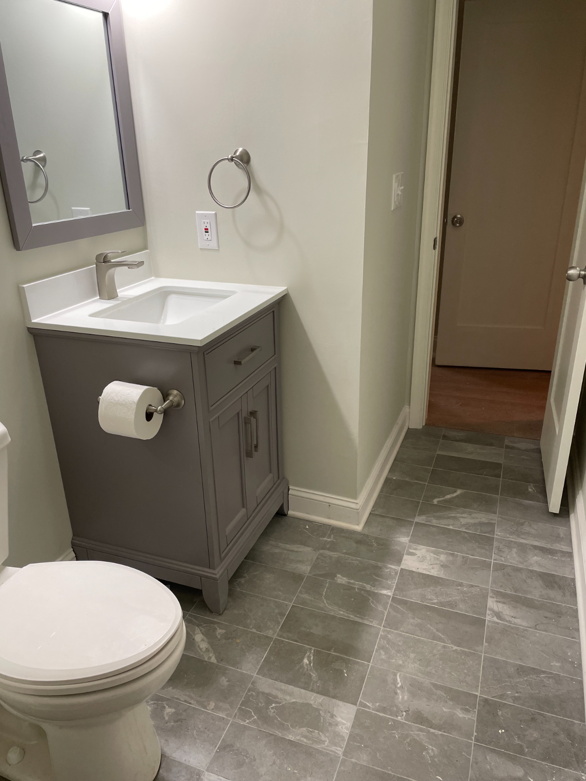 Comfortable, Furnished 2BR with Workspace and Outdoor Space - Photo 12
