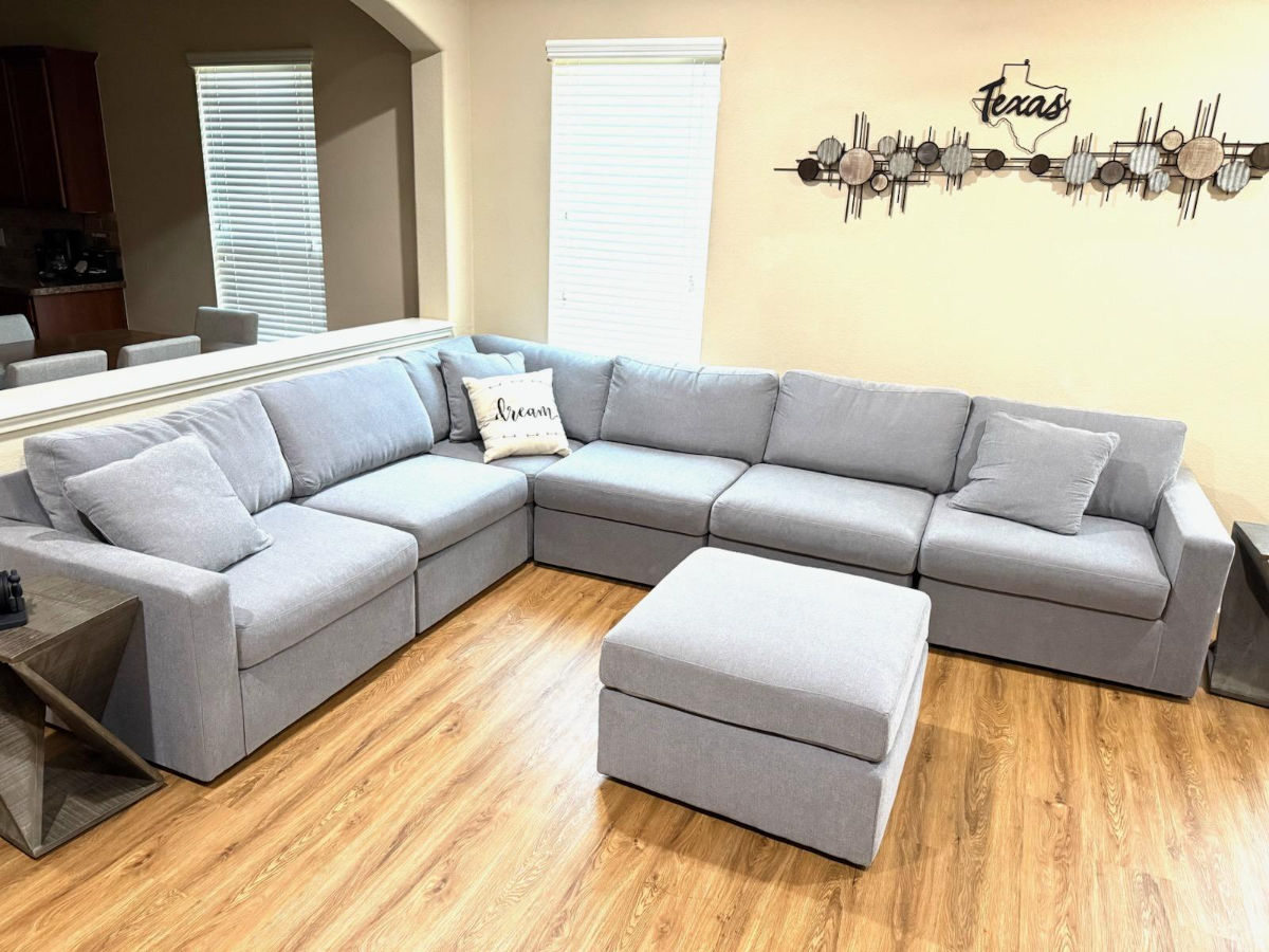 Spacious 4BR 2BA Home With Workspace Near Texas Medical Centers And NRG Stadium - Photo 7