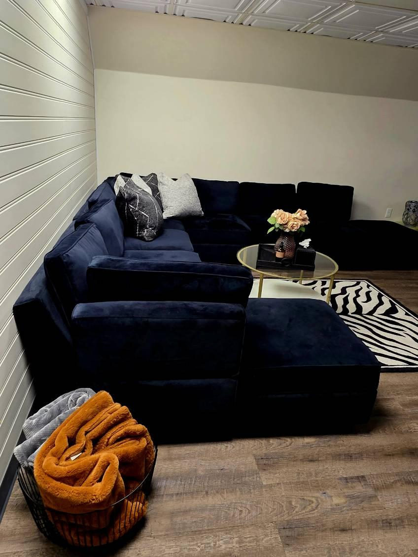 Charming 2BR Apartment with Private Feel & Easy Access to Hudson - Photo 4