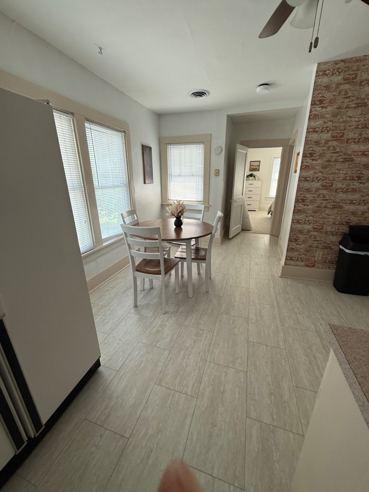 One bedroom apartment close to Google worksites, hospitals and downtown Omaha - Photo 3