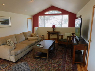 Residential Apartment near Downtown - Photo 2
