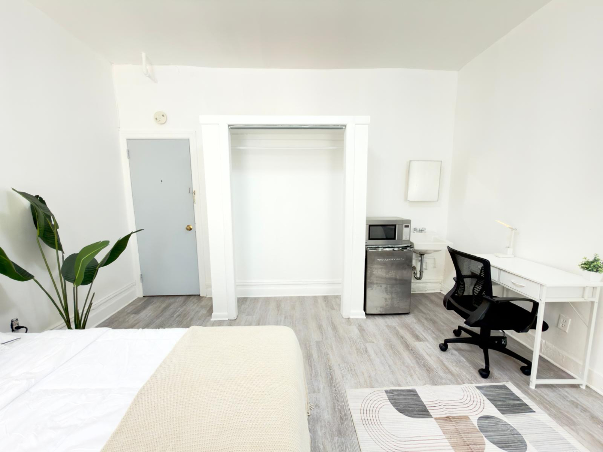 Cozy Studio Room in Upper West Side - Photo 6