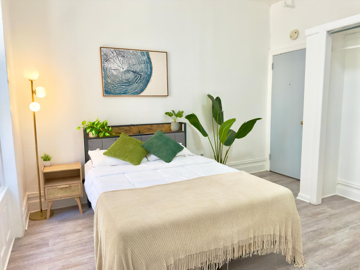 Cozy Studio Room in Upper West Side - Photo 3