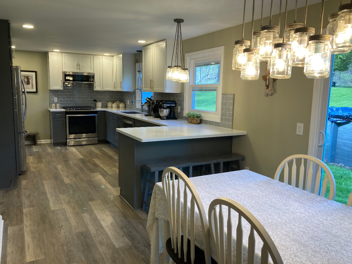 Fairport Home - Photo 1