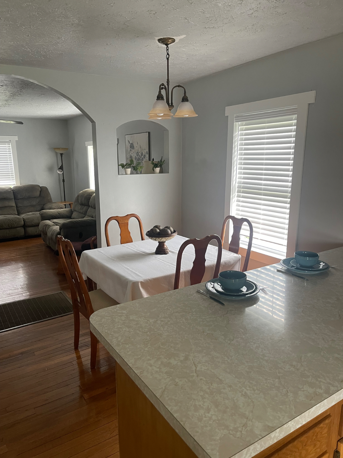 Newly remodeled 604 - Photo 3