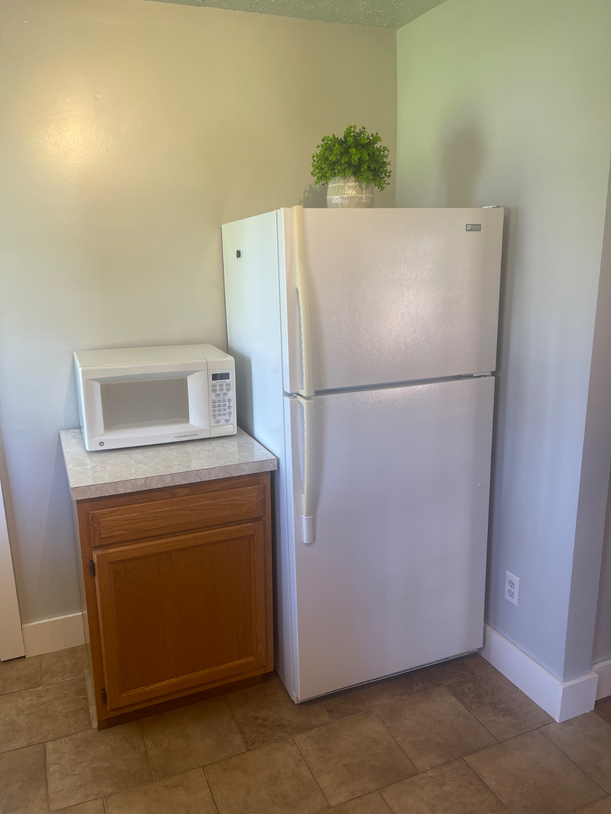 Newly remodeled 604 - Photo 8