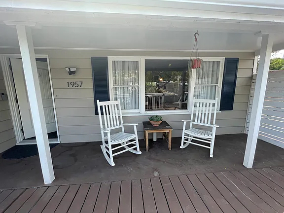 Furnished Point Loma Retreat Near Hospitals Ideal for Travel Nurses - Photo 3