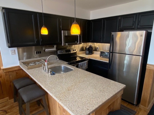2 Bedroom Condo at Pico Village - Photo 4